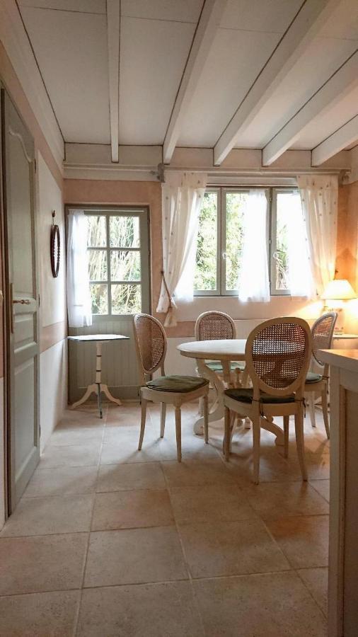A L'Ombre Du Tilleul Leilighet Giverny Eksteriør bilde